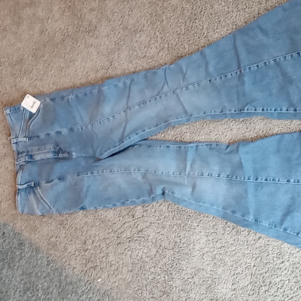 Free people High Rise Flare jeans NWT